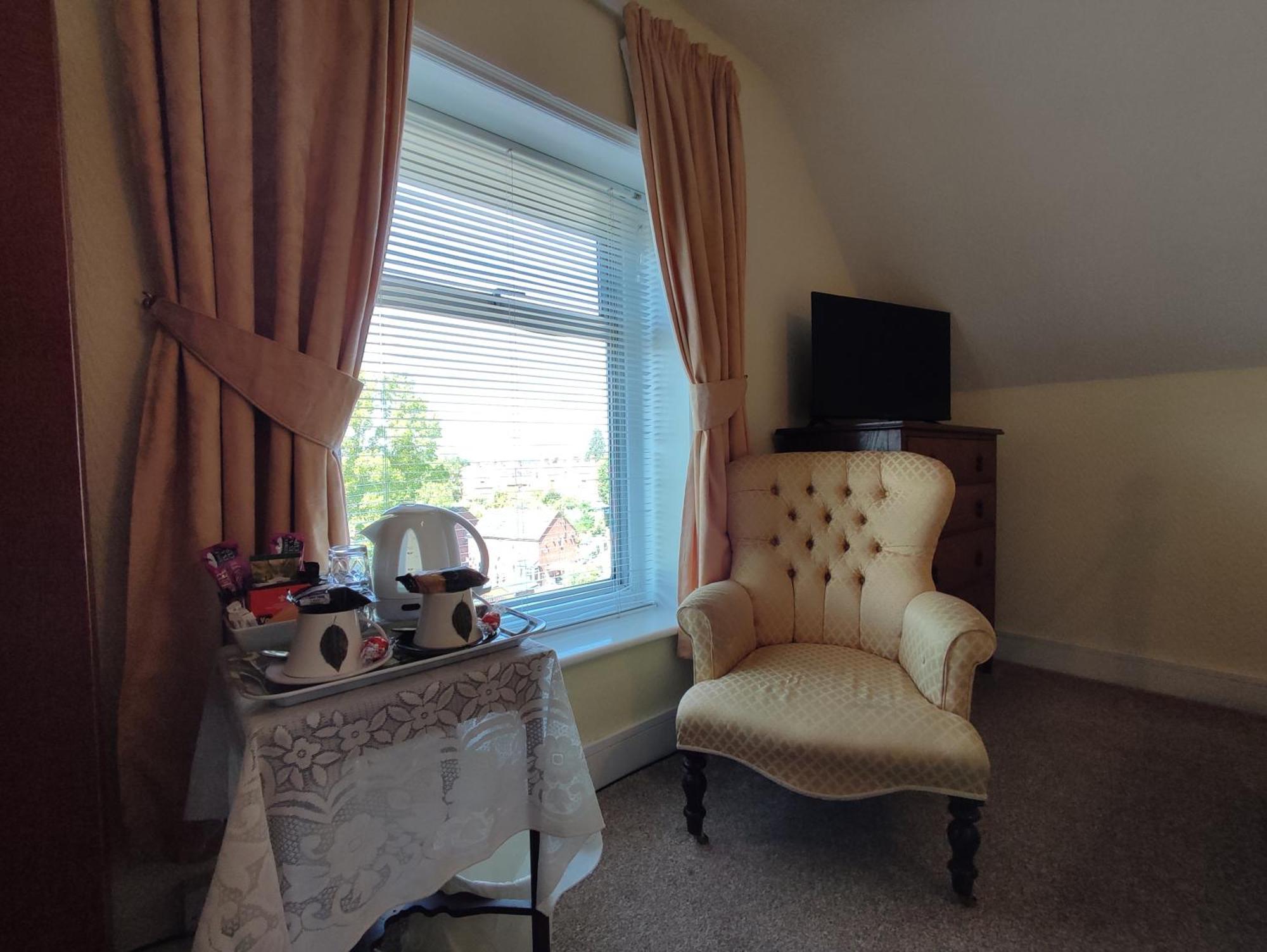 שרוסברי Anton Guest House Bed And Breakfast מראה חיצוני תמונה